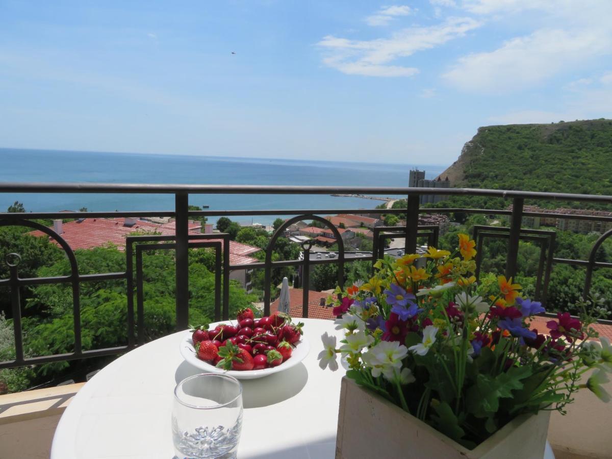 Апартаменти Свети Георги - Saint George Apartments Kavarna Exterior foto
