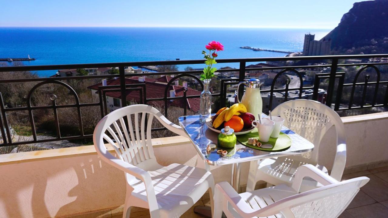 Апартаменти Свети Георги - Saint George Apartments Kavarna Exterior foto