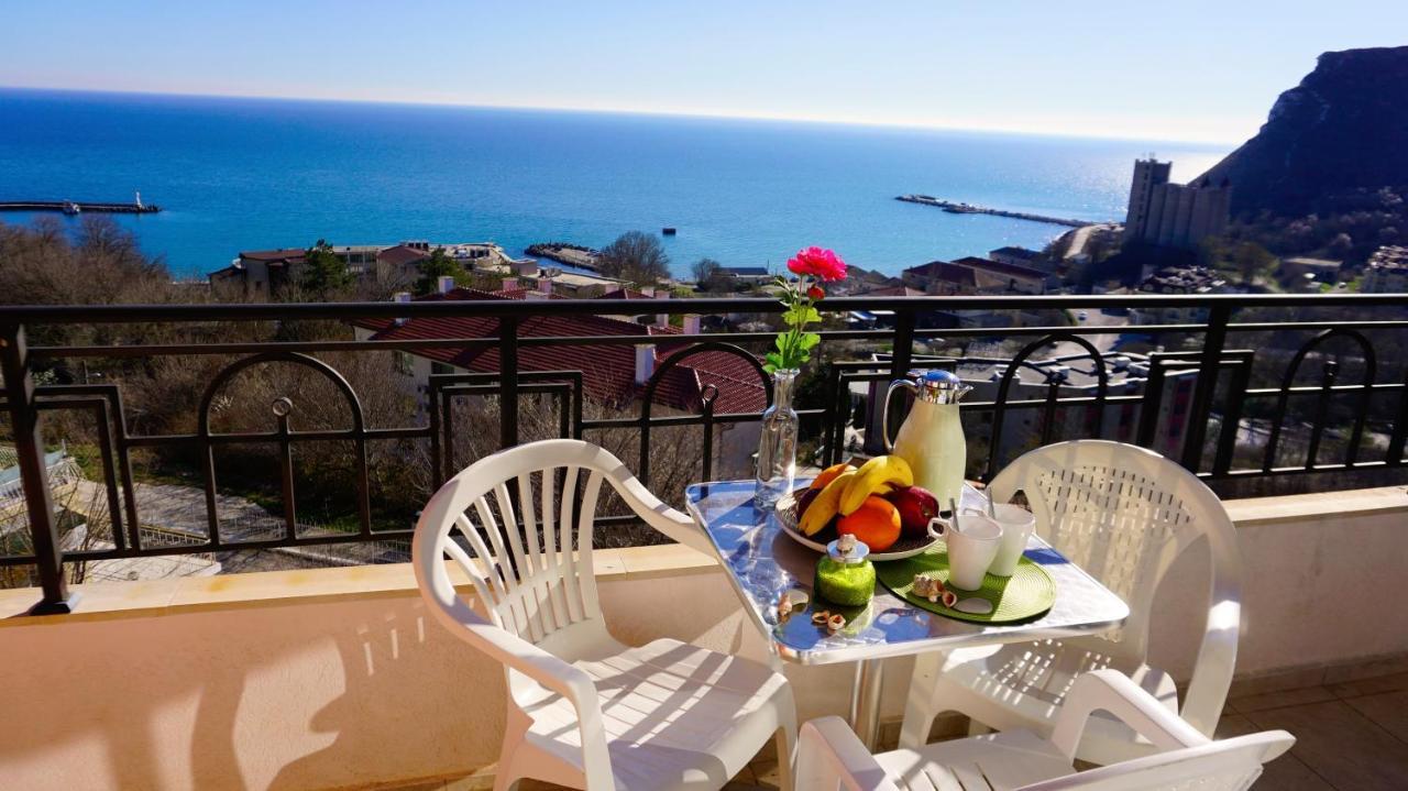 Апартаменти Свети Георги - Saint George Apartments Kavarna Exterior foto