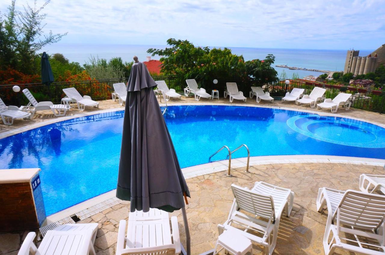 Апартаменти Свети Георги - Saint George Apartments Kavarna Exterior foto