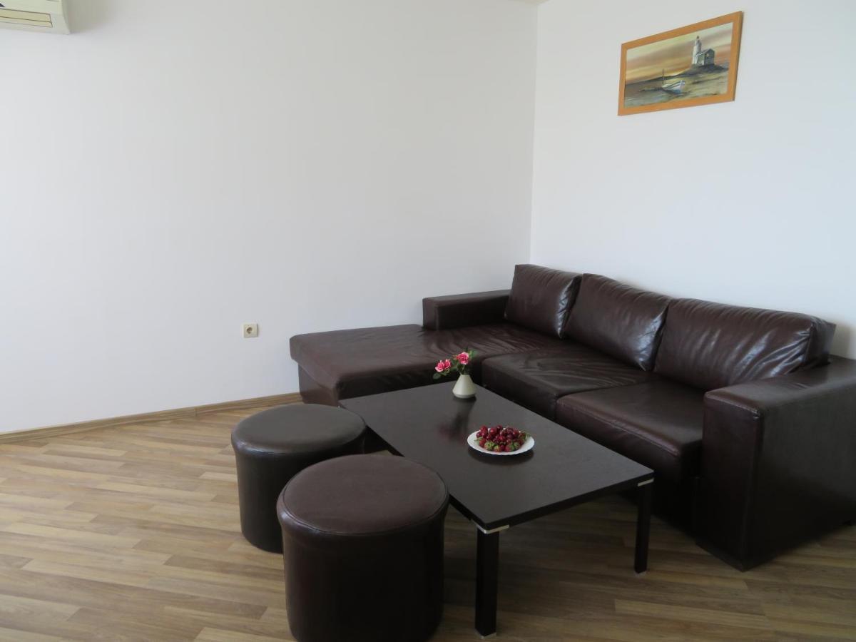 Апартаменти Свети Георги - Saint George Apartments Kavarna Exterior foto
