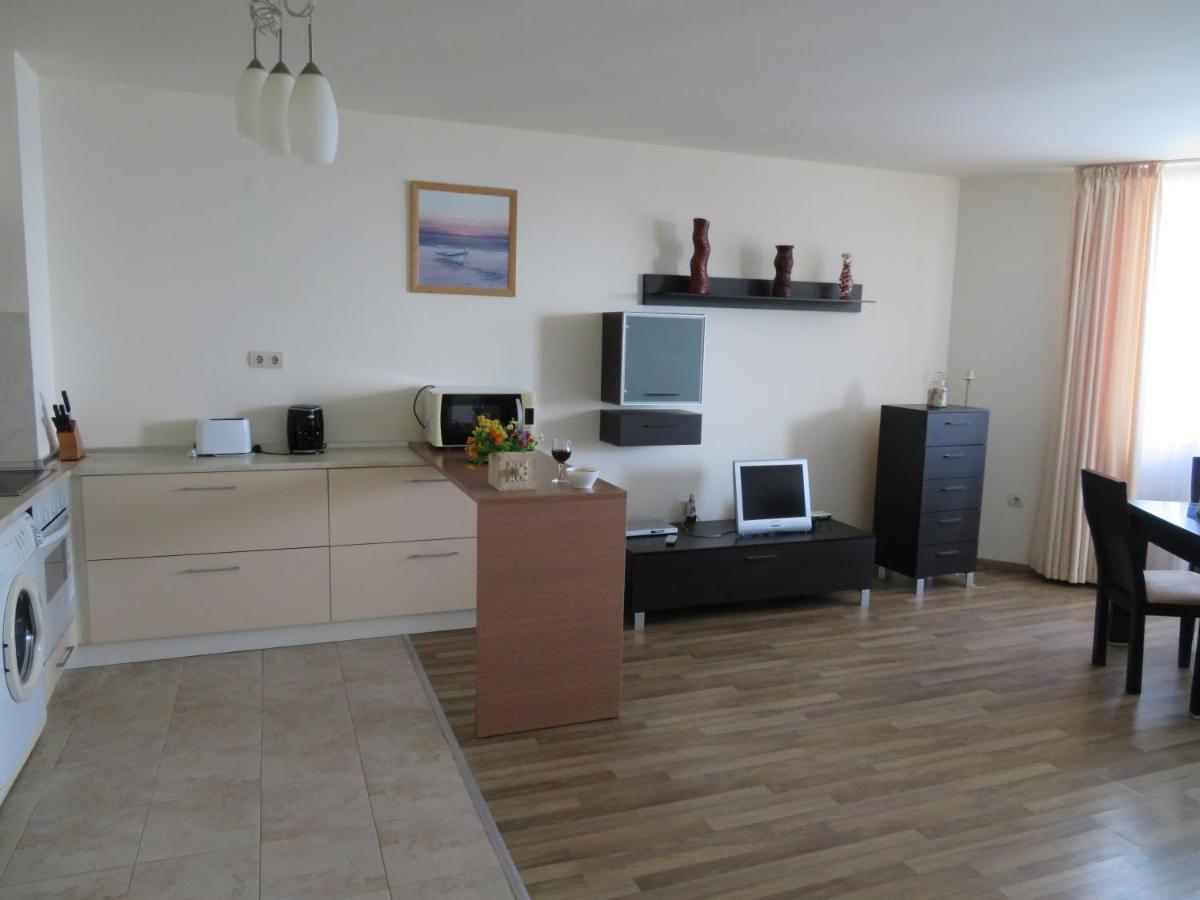 Апартаменти Свети Георги - Saint George Apartments Kavarna Exterior foto